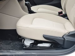 2013款 1.6L 自动 舒适版