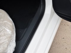 2013款 1.6L 自动 舒适版