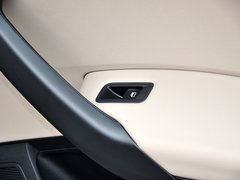 2013款 1.6L 自动 舒适版