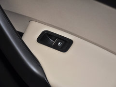 2013款 1.6L 手动 豪华版