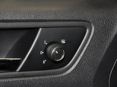 2013款 1.6L 手动 豪华版