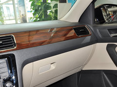 2013款 1.6L 手动 豪华版