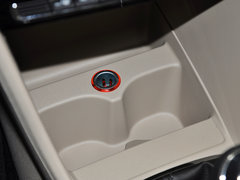 2013款 1.6L 手动 豪华版