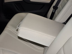2013款 1.6L 手动 豪华版