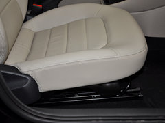 2013款 1.6L 手动 豪华版