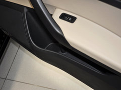 2013款 1.6L 手动 豪华版
