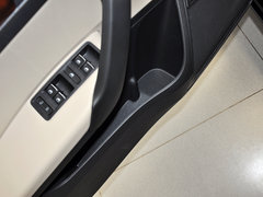2013款 1.6L 手动 豪华版
