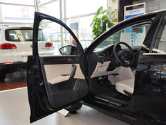 2013款 1.6L 手动 豪华版