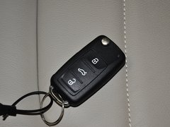 2013款 1.6L 手动 豪华版