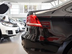 2013款 1.6L 手动 豪华版