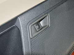 2013款 1.6L 自动 豪华版