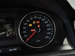 2013款 1.6L 自动 豪华版