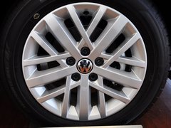 2013款 1.6L 自动 豪华版