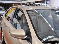 2013款 1.6L 自动 豪华版