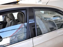 2013款 1.6L 自动 豪华版
