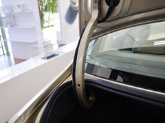 2013款 1.6L 自动 豪华版