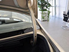 2013款 1.6L 自动 豪华版