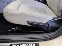 2013款 1.6L 自动 豪华版