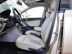 2013款 1.6L 自动 豪华版