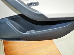 2013款 1.6L 自动 豪华版