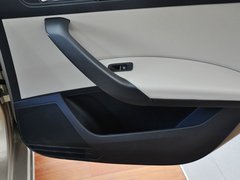 2013款 1.6L 自动 豪华版