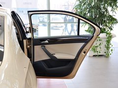 2013款 1.6L 自动 豪华版