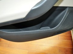 2013款 1.6L 自动 豪华版