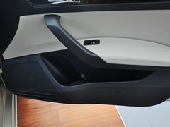 2013款 1.6L 自动 豪华版