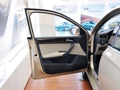 2013款 1.6L 自动 豪华版