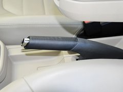 2013款 1.6L 自动 豪华版