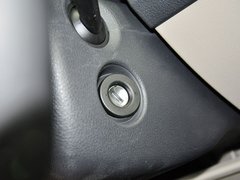 2013款 1.6L 自动 豪华版