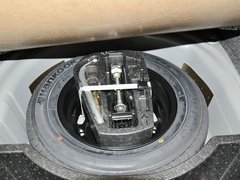 2013款 1.6L 自动 豪华版