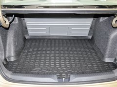 2013款 1.6L 自动 豪华版