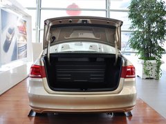 2013款 1.6L 自动 豪华版