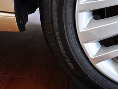 2013款 1.6L 自动 豪华版