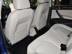 2013款 1.6L 自动 豪华版