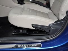 2013款 1.6L 自动 豪华版