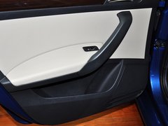 2013款 1.6L 自动 豪华版