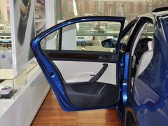 2013款 1.6L 自动 豪华版