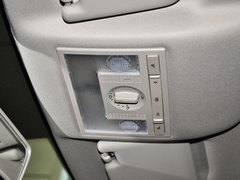2013款 1.6L 自动 豪华版