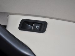 2013款 1.6L 自动 豪华版