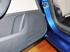 2013款 1.6L 自动 豪华版