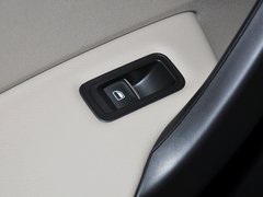 2013款 1.6L 自动 豪华版