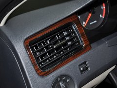 2013款 1.6L 自动 豪华版