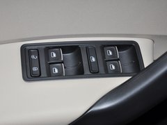 2013款 1.6L 自动 豪华版