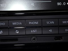 2013款 1.6L 自动 豪华版