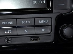 2013款 1.6L 自动 豪华版