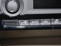 2013款 1.6L 自动 豪华版