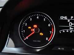 2013款 1.6L 自动 豪华版