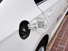 2013款 1.6L 自动 豪华版